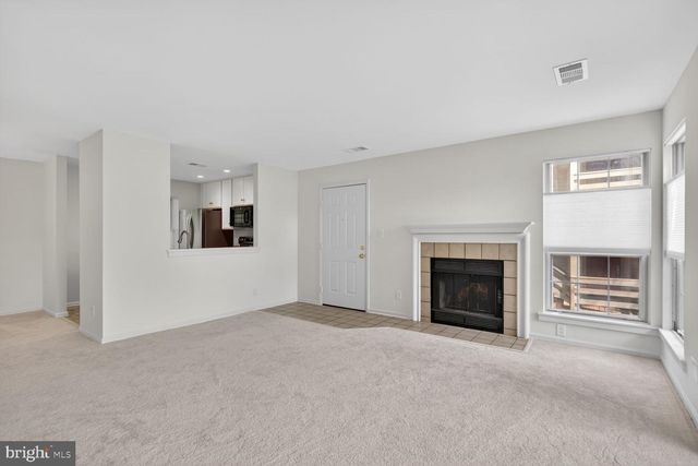 4505-F SAHALEE CT, Alexandria, VA 22312