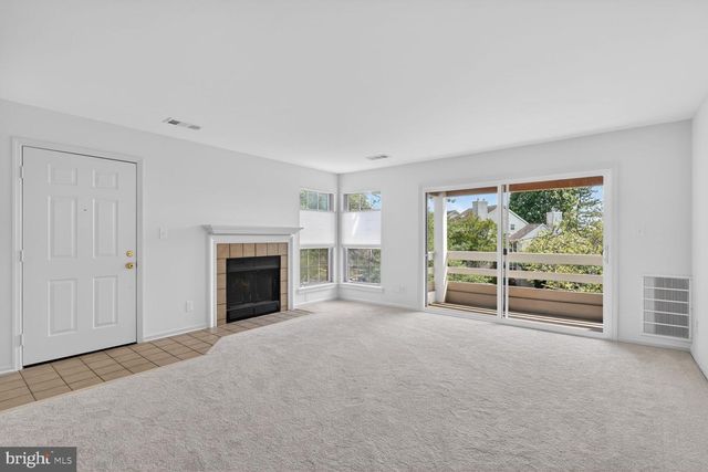 4505-F SAHALEE CT, Alexandria, VA 22312