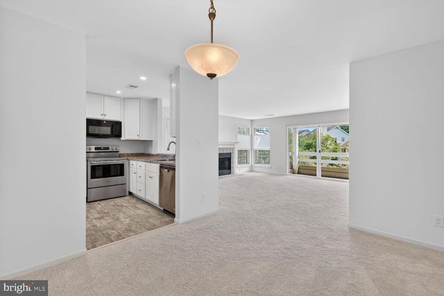4505-F SAHALEE CT, Alexandria, VA 22312