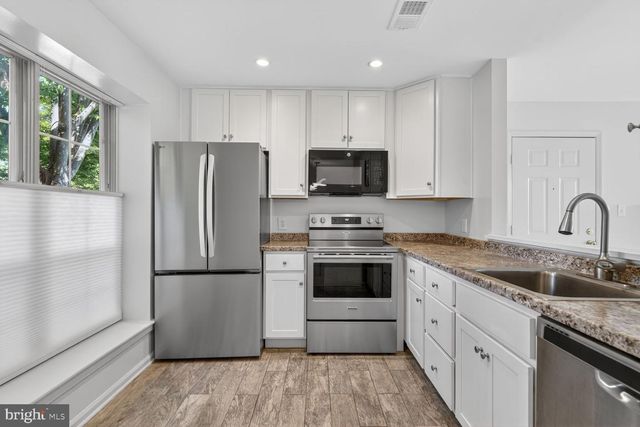 4505-F SAHALEE CT, Alexandria, VA 22312