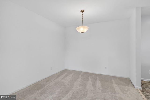 4505-F SAHALEE CT, Alexandria, VA 22312