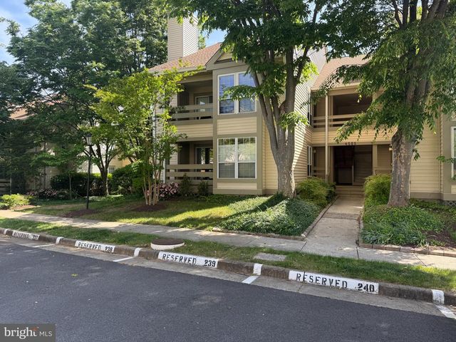 4505-F SAHALEE CT, Alexandria, VA 22312