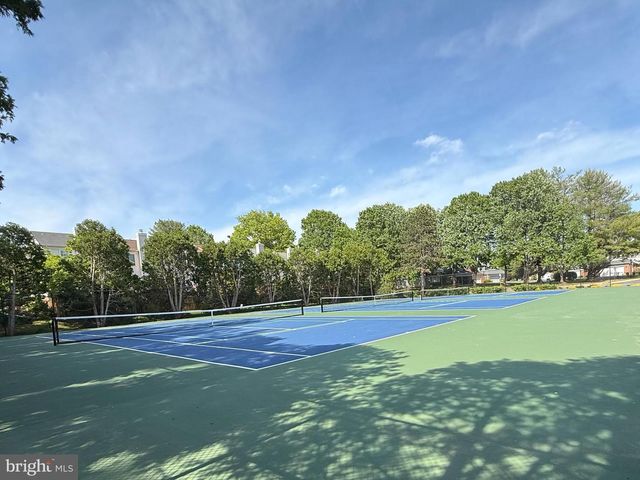 4505-F SAHALEE CT, Alexandria, VA 22312