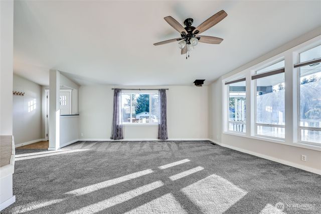 372 Port Hadlock Heights Road, Port Hadlock, WA 98339