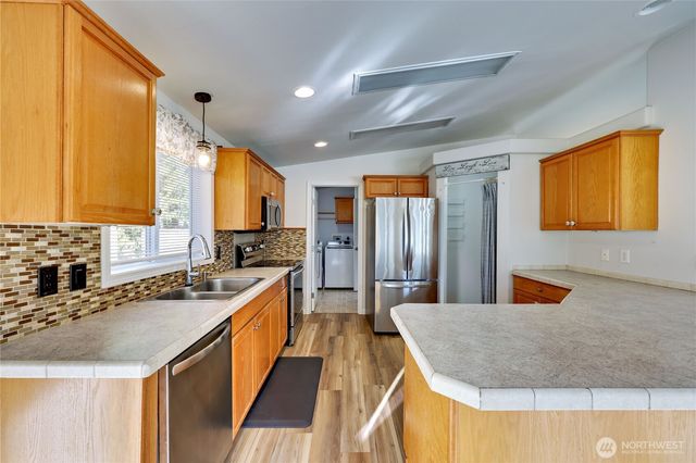 372 Port Hadlock Heights Road, Port Hadlock, WA 98339