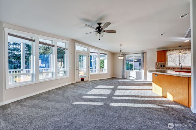 372 Port Hadlock Heights Road, Port Hadlock, WA 98339