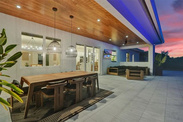 10975 N Sierra Ranch Drive, Davie, FL 33324