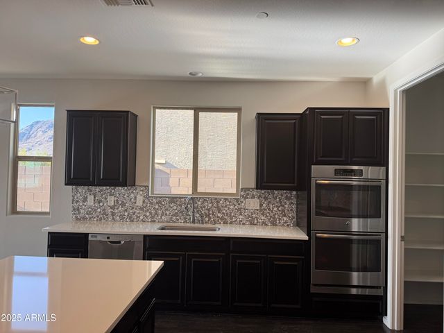 1702 N 214TH Lane, Buckeye, AZ 85396