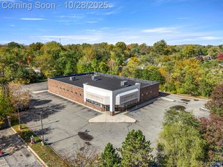 14686 Telegraph Road, Taylor, MI 48180