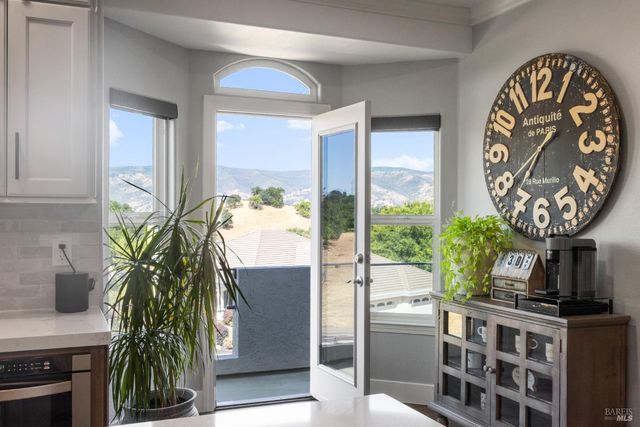 6141 N Vine St, Vacaville, CA 95688