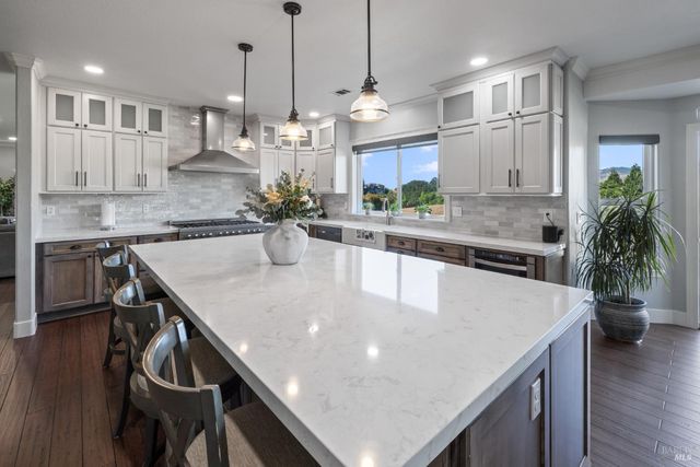 6141 N Vine St, Vacaville, CA 95688