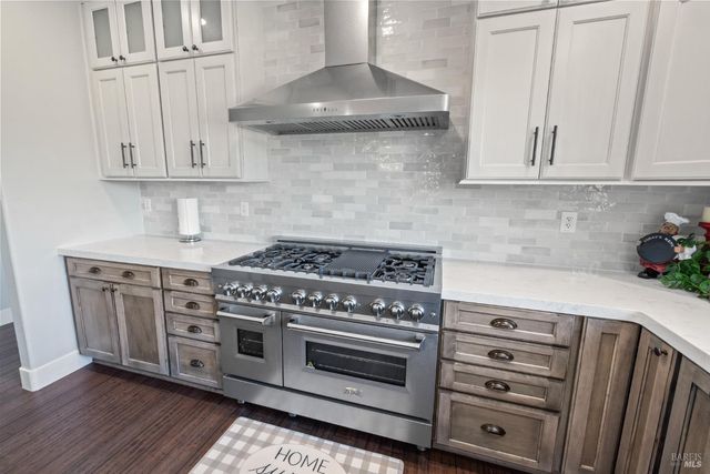 6141 N Vine St, Vacaville, CA 95688