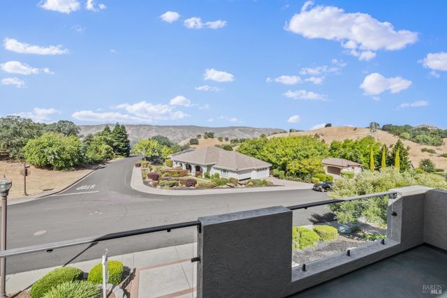 6141 N Vine St, Vacaville, CA 95688