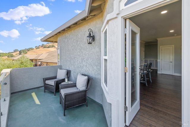 6141 N Vine St, Vacaville, CA 95688