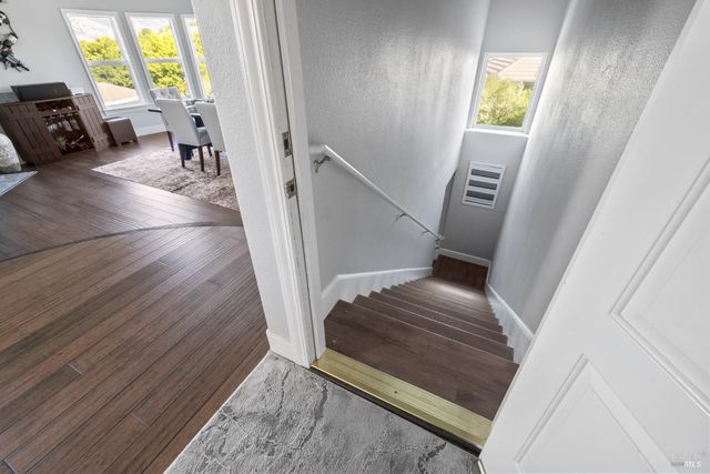 6141 N Vine St, Vacaville, CA 95688