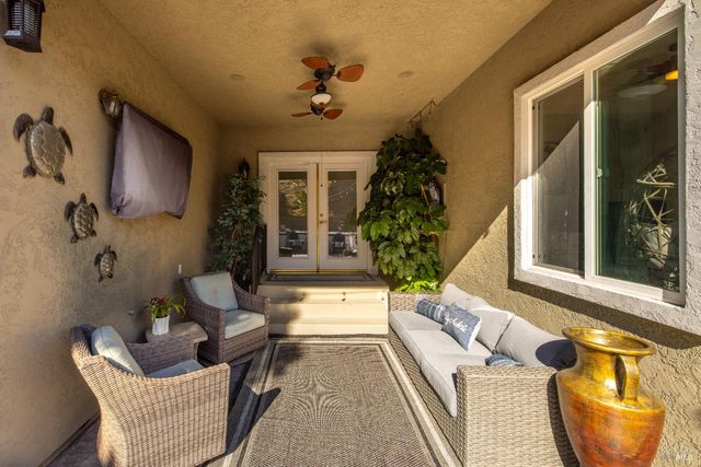 6141 N Vine St, Vacaville, CA 95688