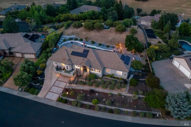 6141 N Vine St, Vacaville, CA 95688