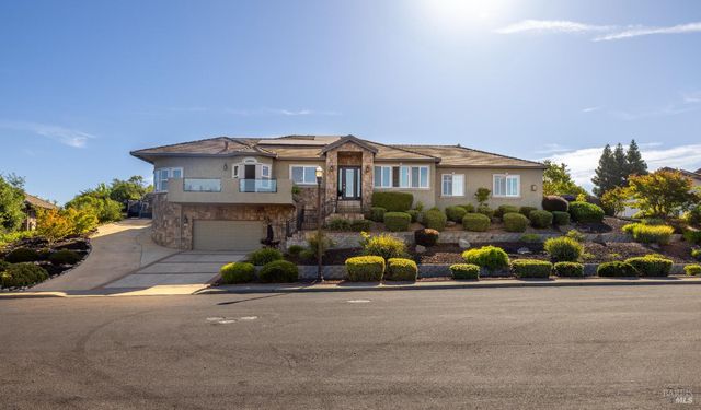 6141 N Vine St, Vacaville, CA 95688