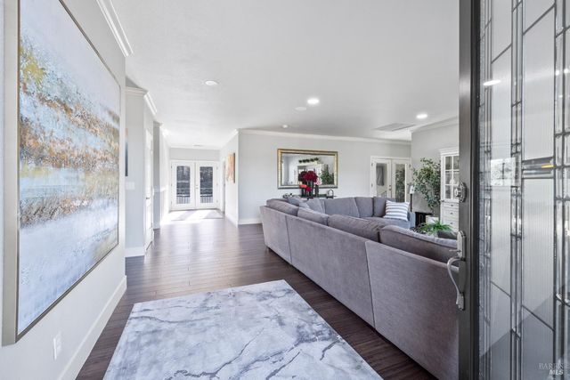 6141 N Vine St, Vacaville, CA 95688