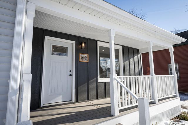 312 3rd Street N, Hudson, WI 54016