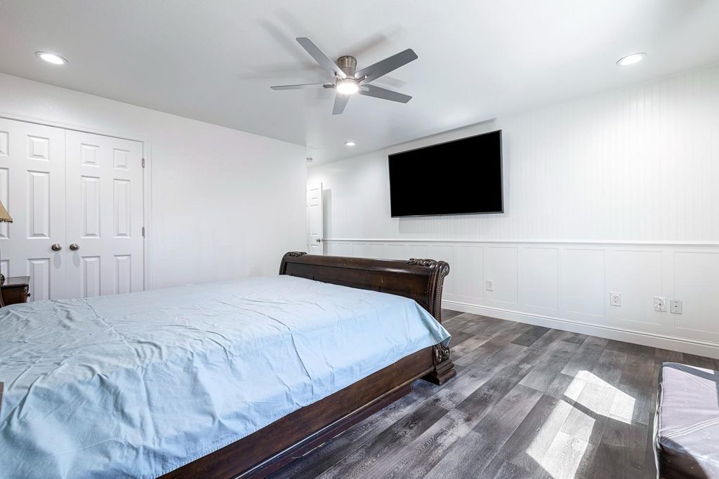 Image 30 of property listing at 408 W San Joaquin Street, Avenal, CA 93204