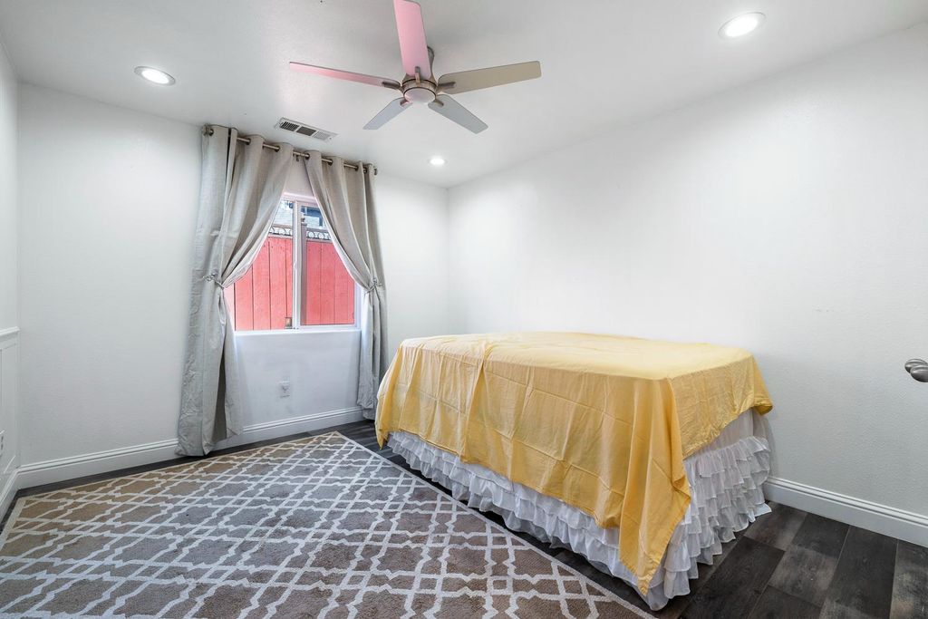 Image 32 of property listing at 408 W San Joaquin Street, Avenal, CA 93204