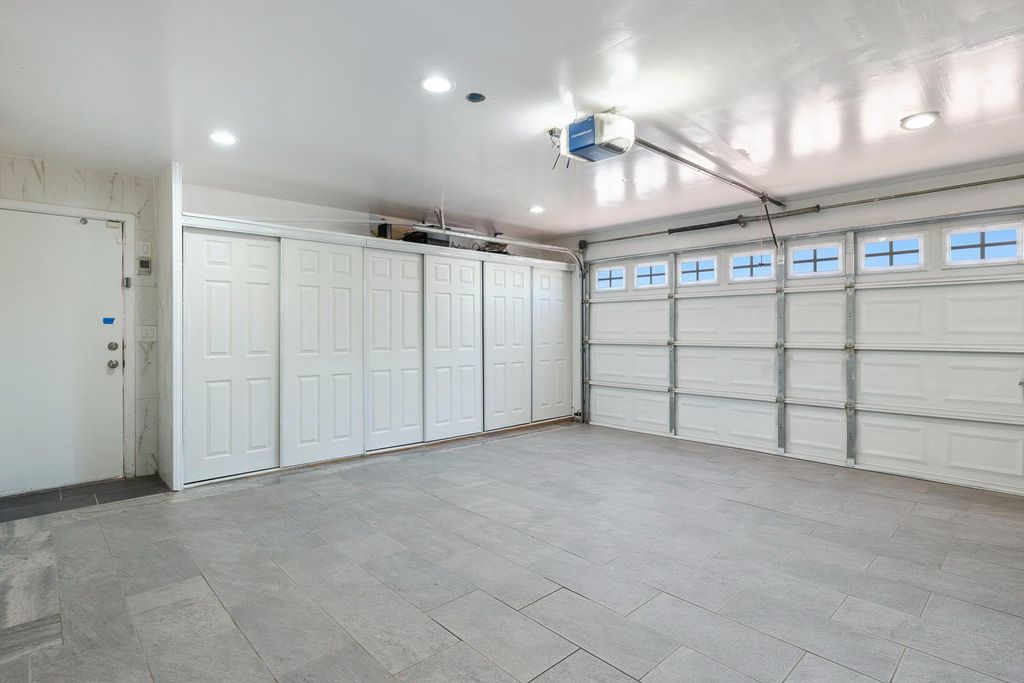 Image 44 of property listing at 408 W San Joaquin Street, Avenal, CA 93204