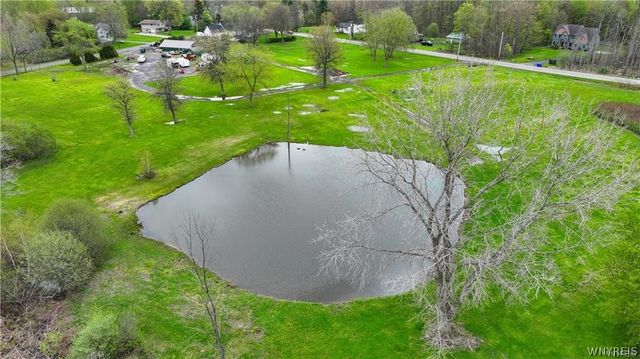 2572 Lakeview Road, Hamburg, NY 14085