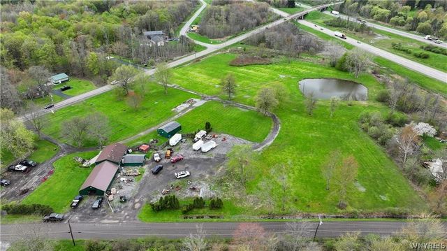 2572 Lakeview Road, Hamburg, NY 14085