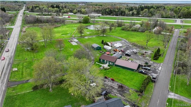 2572 Lakeview Road, Hamburg, NY 14085