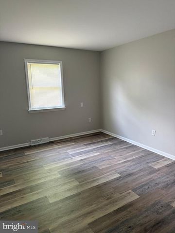 10 BRANDON, Lancaster, PA 17603
