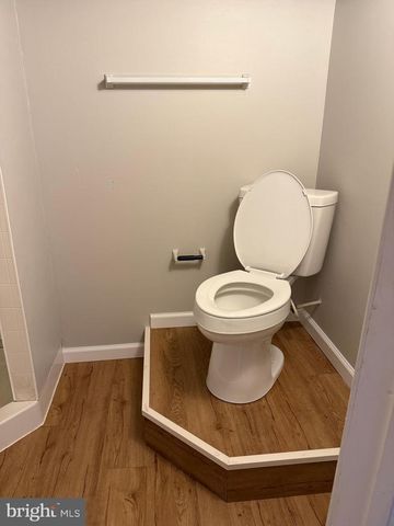 10 BRANDON, Lancaster, PA 17603