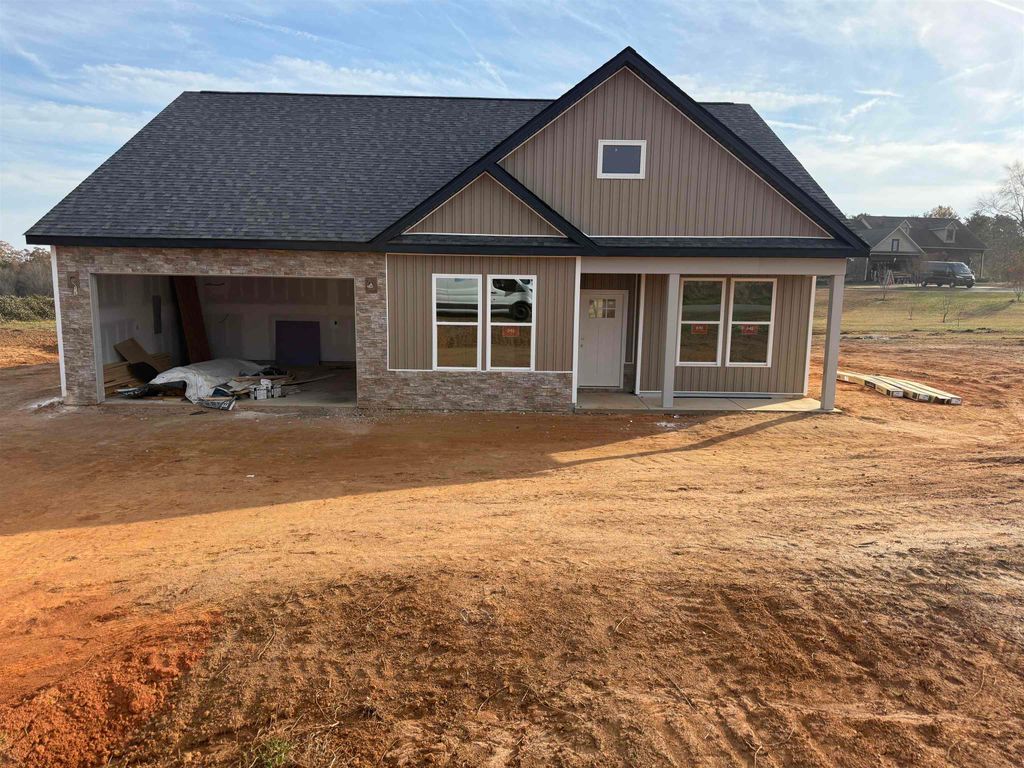 931 Ferree Road, Campobello, SC 29322