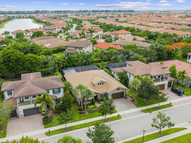 8785 W Watercrest Circle W, Parkland, FL 33076