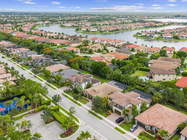 8785 W Watercrest Circle W, Parkland, FL 33076