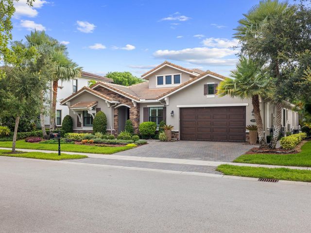 8785 W Watercrest Circle W, Parkland, FL 33076