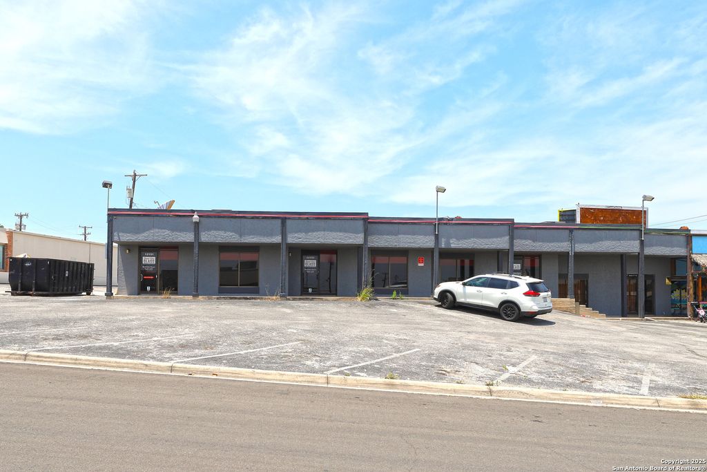 12153 Valliant St # 1-3, San Antonio, TX 78216