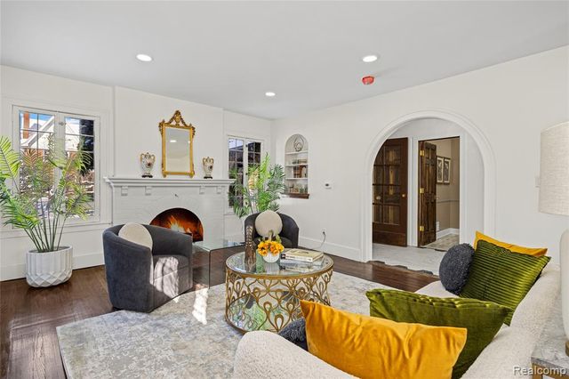 1977 Atkinson Street, Detroit, MI 48206