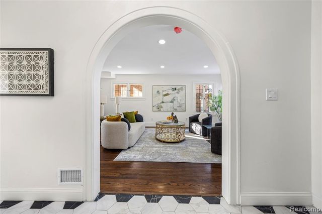 1977 Atkinson Street, Detroit, MI 48206