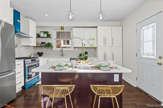 1977 Atkinson Street, Detroit, MI 48206