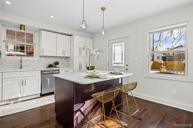 1977 Atkinson Street, Detroit, MI 48206