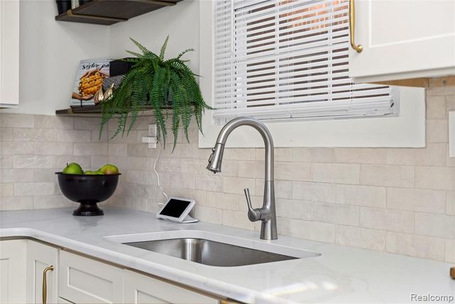 1977 Atkinson Street, Detroit, MI 48206