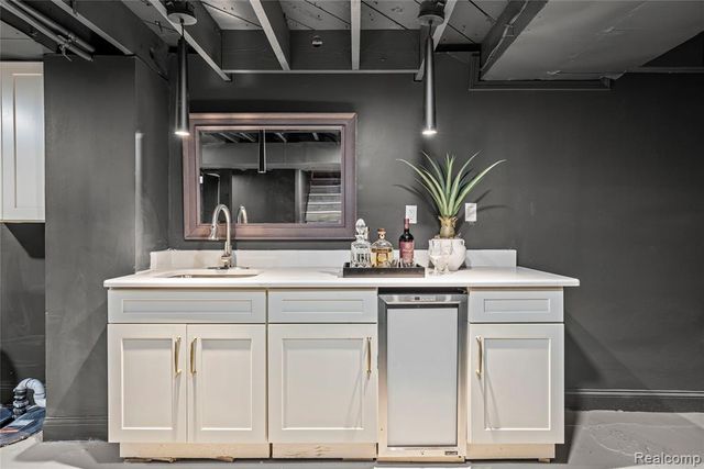 1977 Atkinson Street, Detroit, MI 48206