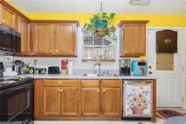 182 Hiram Terrace, Hiram, GA 30141