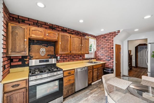 67 Wayne Avenue, Suffern, NY 10901