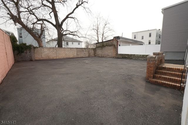 14 Hazel Pl, Newark City, NJ 07108