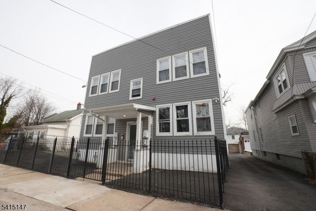 14 Hazel Pl, Newark City, NJ 07108