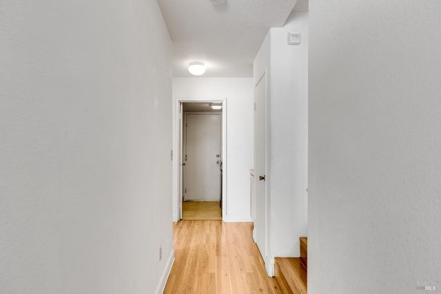 391 Valley Oak Ln, Vallejo, CA 94591