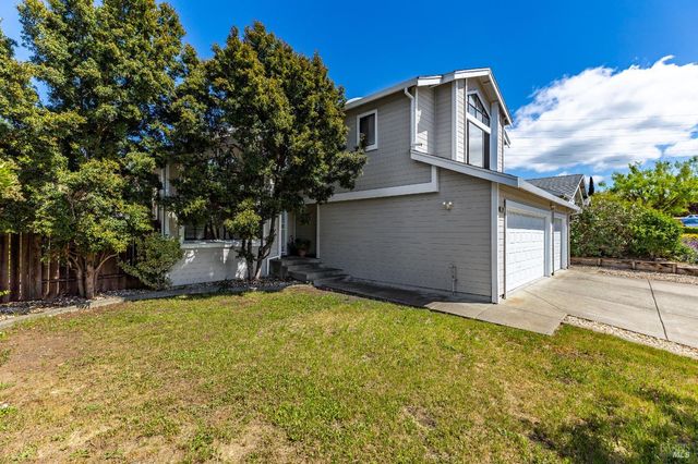 391 Valley Oak Ln, Vallejo, CA 94591