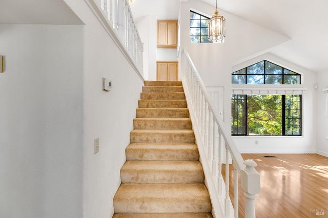 391 Valley Oak Ln, Vallejo, CA 94591